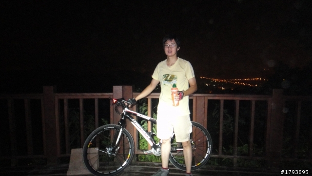 月黑風高  "三傻"  夜騎礦區