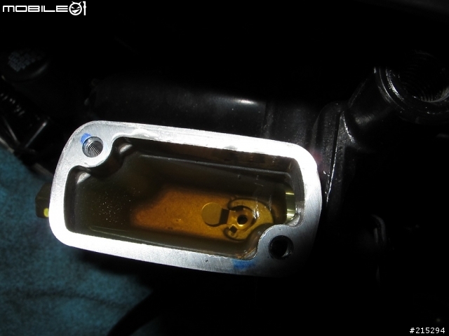 [教學]雷霆王卡鉗昇級並做剎車油更換教學&使用心得