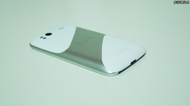 Sensation 白色電池蓋分享
