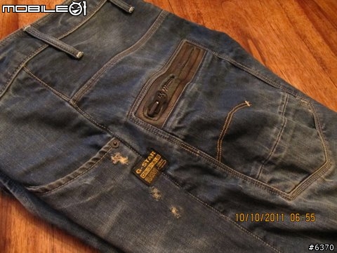 分享台北信義ATT 4 FUN旗艦店荷蘭牛仔褲G-STAR RAW 3D立體剪裁牛仔褲開箱文