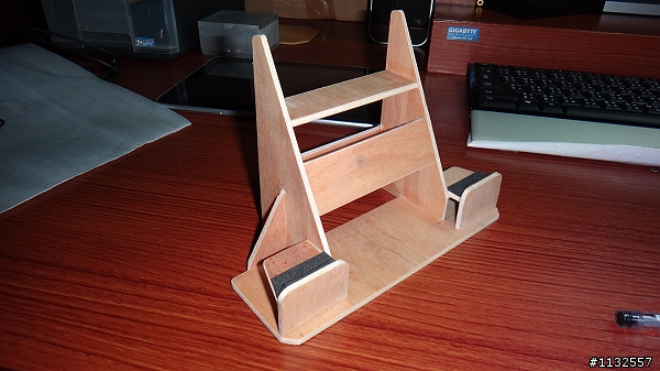 Galaxy Tab 8.9高質感皮套及自製立架[圖多慎入]