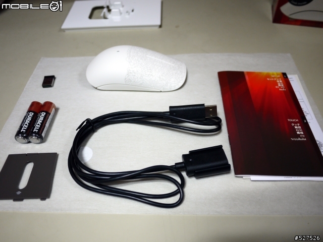 [開箱] 多點觸控的藝術品- Microsoft Touch Mouse藝術家限量版開箱