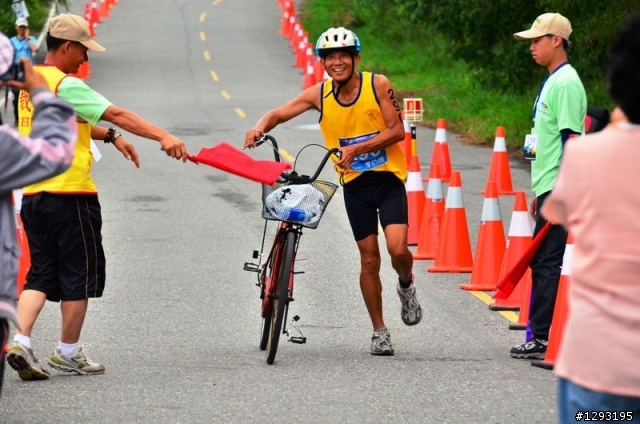菜籃伯---------衝衝衝,勇闖超鐵226