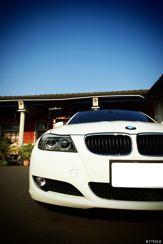 遲來的開箱  BMW e90 320I