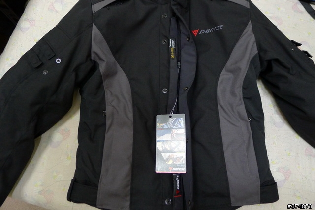 開箱-DAINESE G. XANTUM D-DRY 冬季防寒防摔衣