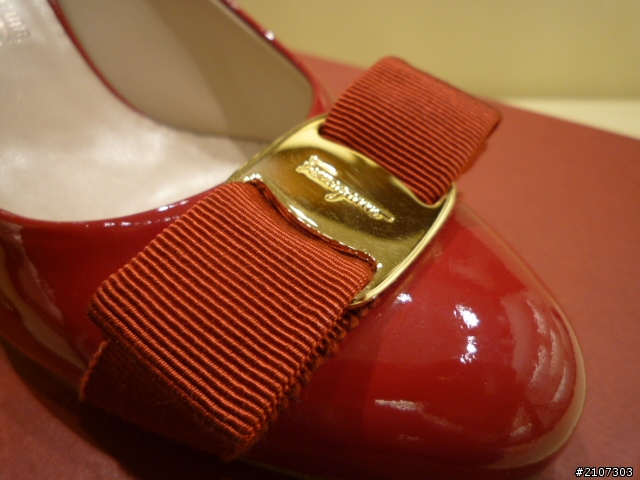 《開箱》Salvatore Ferragamo小紅鞋