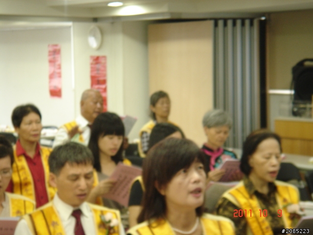 佛光山會員大會看到的靓妹.......