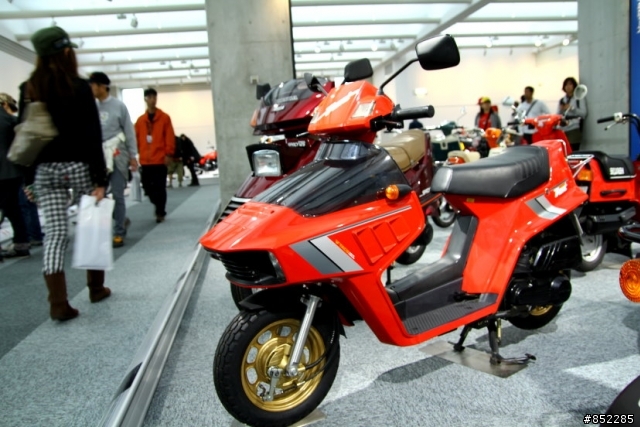 2011 HONDA Collection Hall in JP