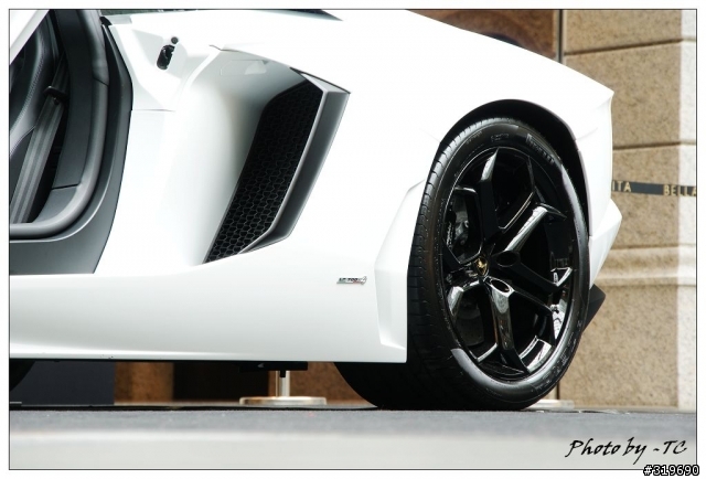 Lamborghini Aventador LP700-4 之....看膩別見怪