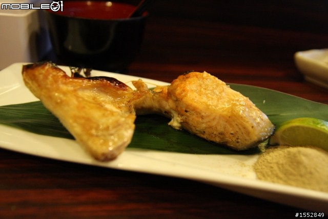新莊市[鮭鮮人]壽司專賣店-當季特訂豪華毛蟹大餐