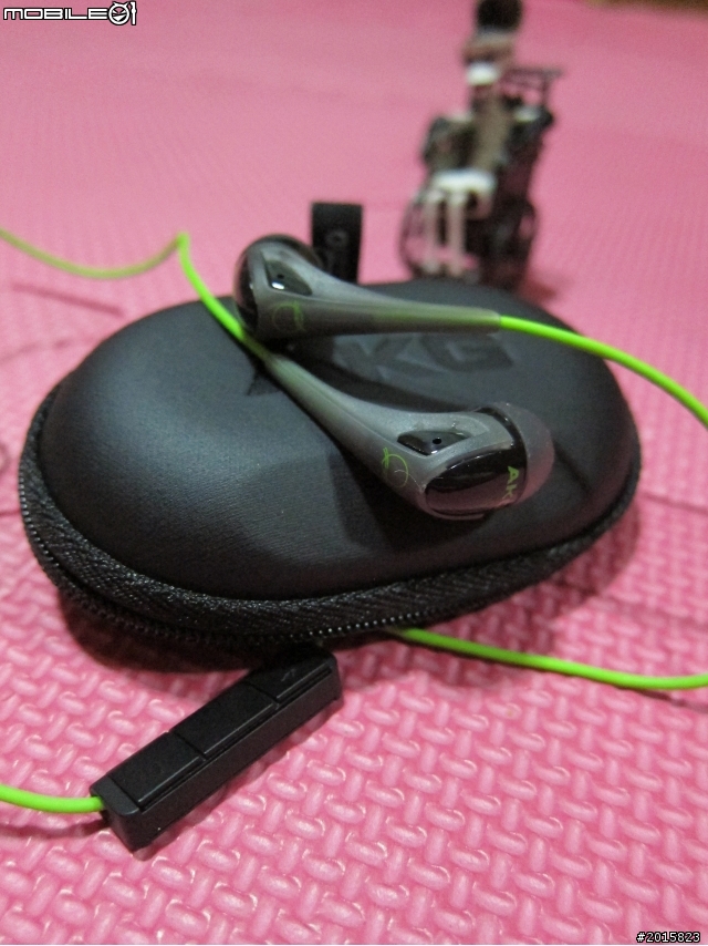[開箱]令人心醉的調音：AKG Quincy Jones Q350