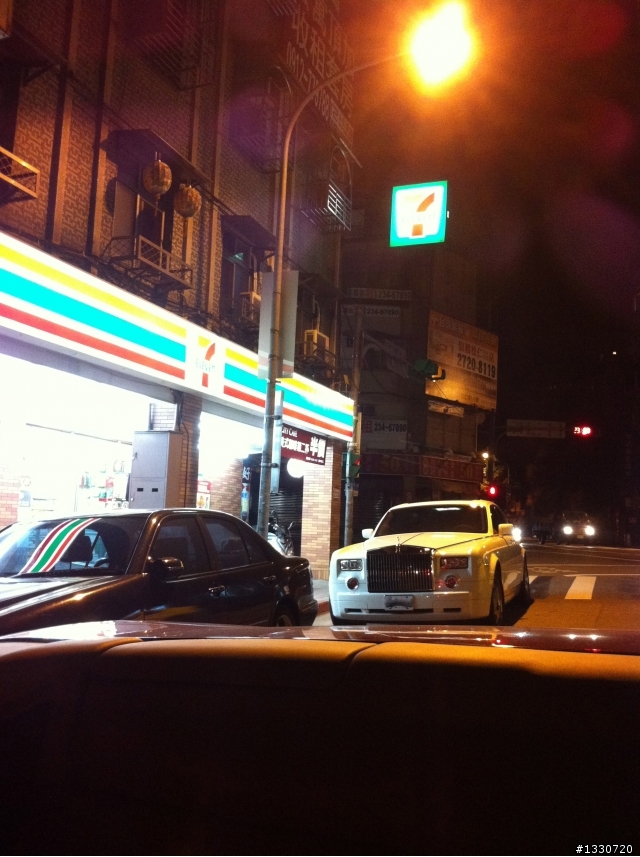 台灣的賓利跟女神越來越常見囉