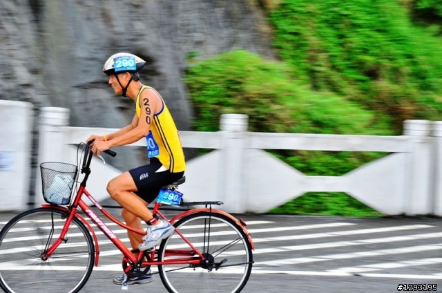 菜籃伯---------衝衝衝,勇闖超鐵226