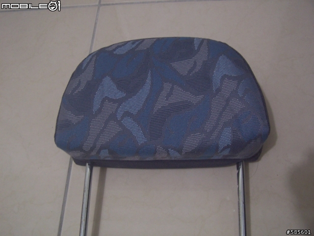 汽車座椅頭枕3個