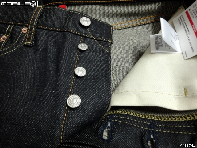 [分享] 台灣UNIQLO旗艦店全日製原色褲