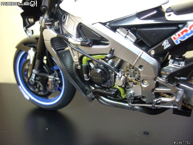 發表今天完成的 KONICA MINOLTA Honda RC211V'06 ![分享]