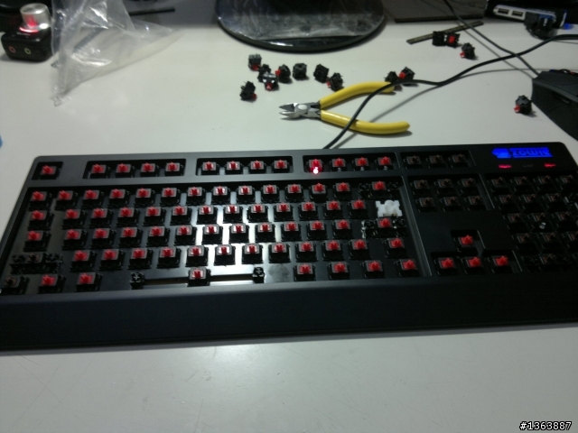 [分享] 改  ZOWIE紅茶軸