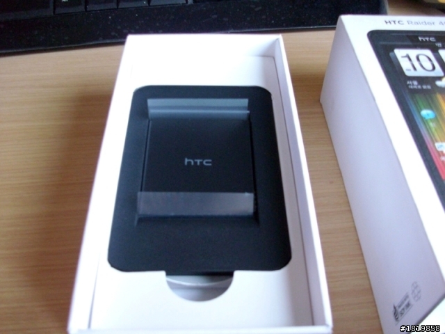 【簡易開箱】HTC Raider 4G (韓版)