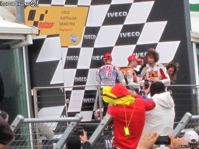 澳洲站 Marco Simoncelli   最後一次喝香檳