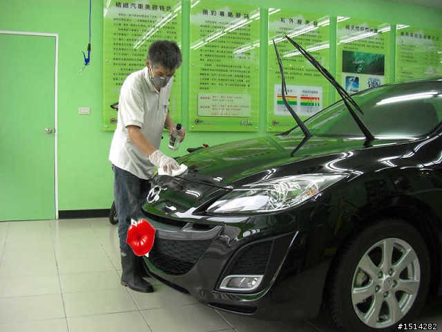 [分享] 米羅汽車美容~奈米晶鑽鍍膜~小黑馬篇~@Q@y