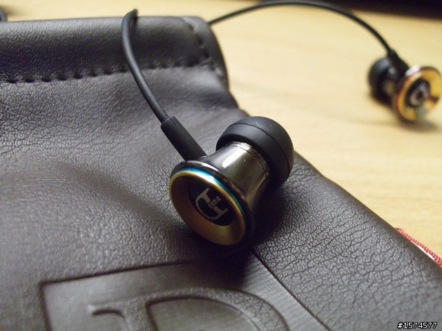 [開箱][圖多]DUNU達音科 - DN12 Trident 三叉戟  ~平價好聲金屬機~