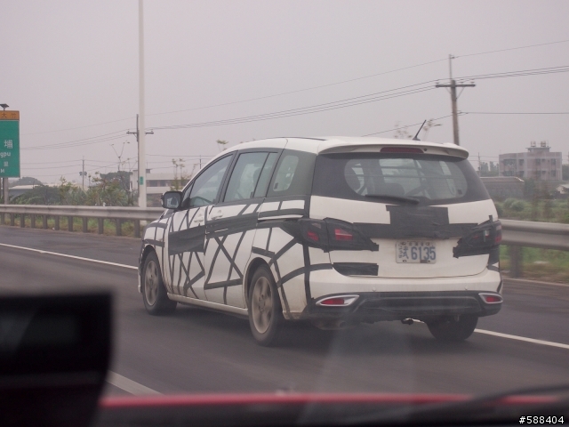 今天看到的試車牌~~