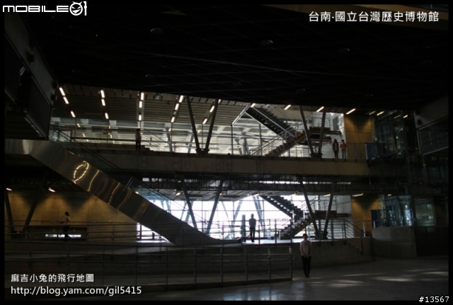台南新地標「國立台灣歷史博物館」建國百年10.29.終於落成開館囉！