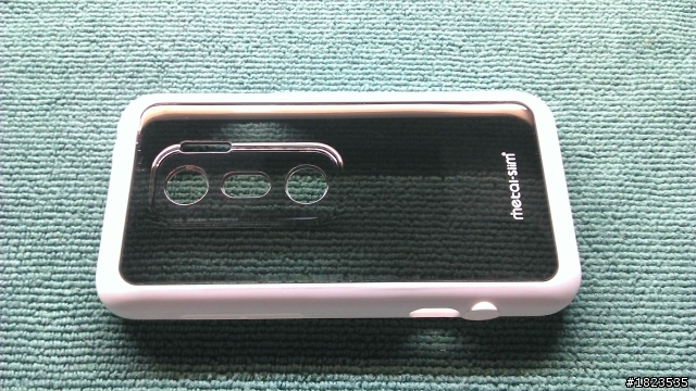 Metal-Slim HTC EVO 3D保護組(白+透明黑)試用心得