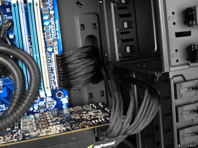 簡約又大方 NZXT Source 220 黑色款簡易開箱