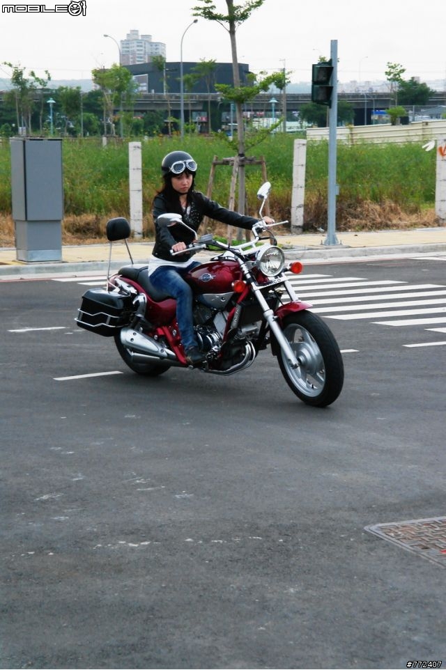 重車日誌09：純粹的嬉皮樂趣，VENOX250