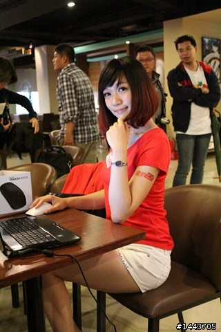 [體驗會分享] 微軟 Touch Mouse 多點觸控，讓生活更方便