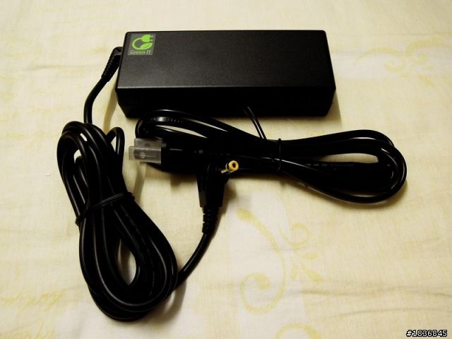 Fujitsu LIFEBOOK SH561 i5-2430M版本開箱文