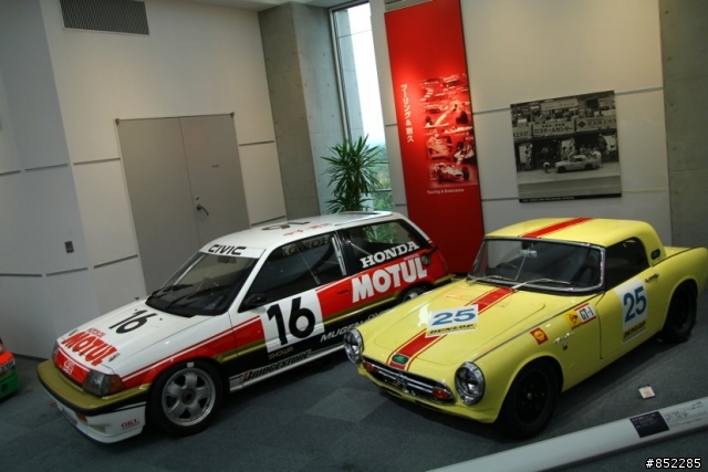 2011 HONDA Collection Hall in JP