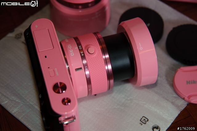 Nikon J1 粉紅色雙鏡頭套裝