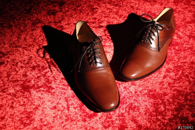 物美價廉的手工皮鞋----O’Ringo林果良品oxford牛津‧saddle shoes