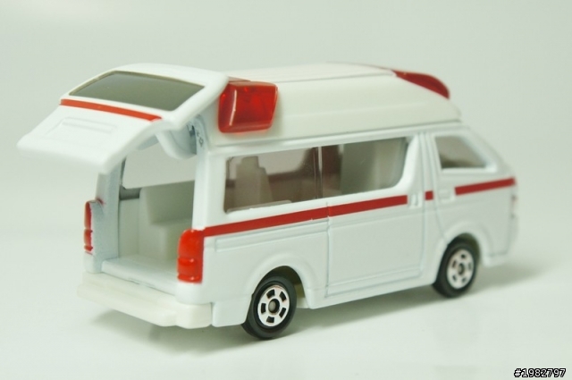 [ TOMICA ] 救援現場的白色希望-救護車系列