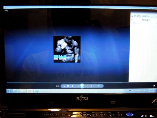 Fujitsu LIFEBOOK SH561 i5-2430M版本開箱文