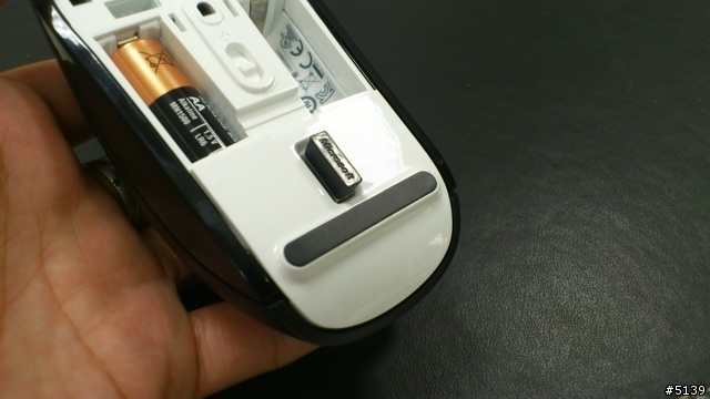 [開箱]微軟Touch Mouse入手！我愛視窗滑來滑去