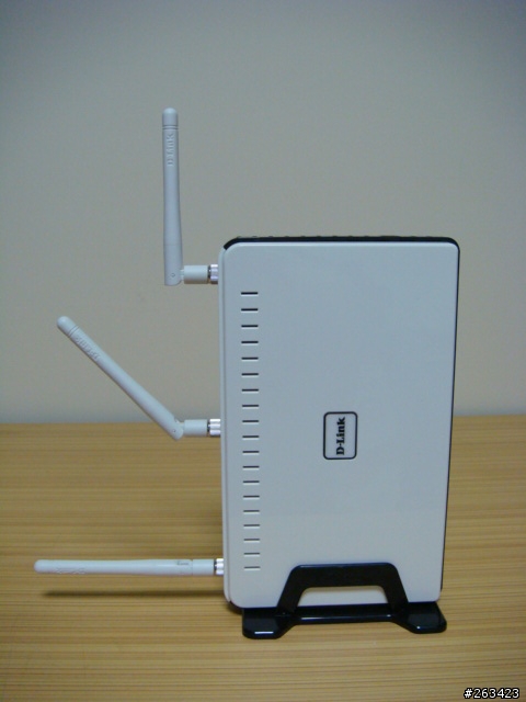 [分享] D-Link DIR-655 試用體驗[10/22 新增一週不關機下載測試]
