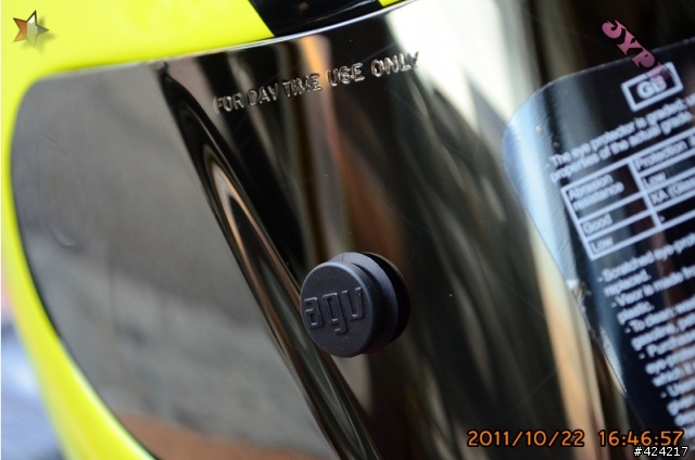 [開箱]首發第二頂AGV GP-TECH Rossi Winter Test 2010 冬季測試帽