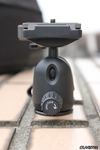 【分享】Manfrotto MK293A3 + 494RC2 雲台，簡單實用的腳架