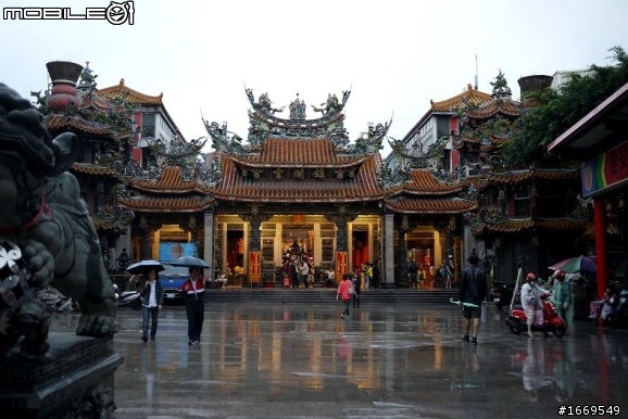 [分享]今年年底也想開著ＭPV帶家人跑一跑~圖多