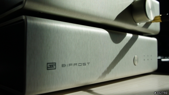 [11/2 更新] 陰雨天的 Schiit Bifrost 開箱