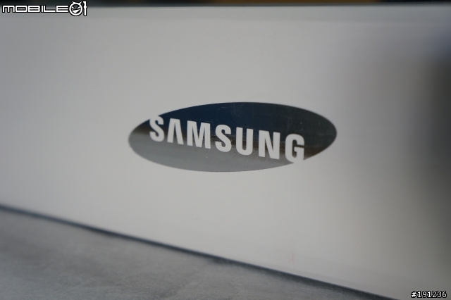 Samsung Series 7 Slate 開箱 - 更新Win7體驗分數