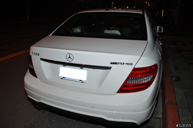 Mercedes Benz C200 2012年式 白色 不專業開箱文