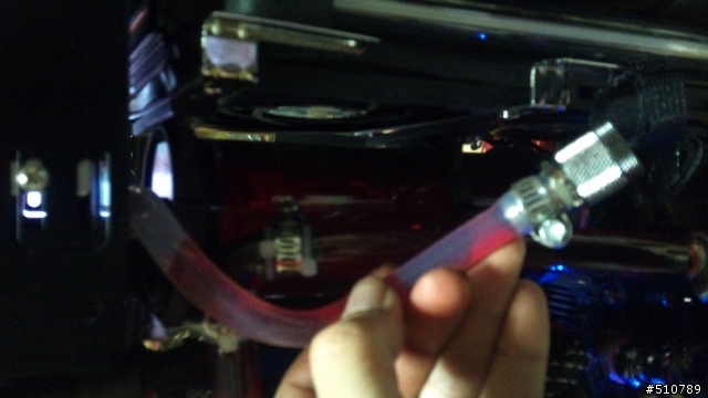 (分享兼開箱..更新完成篇)打造自己的水冷電腦之過程..圖多文長.
