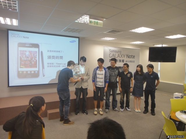 Galaxy Note -  一個超強移動筆記本手機