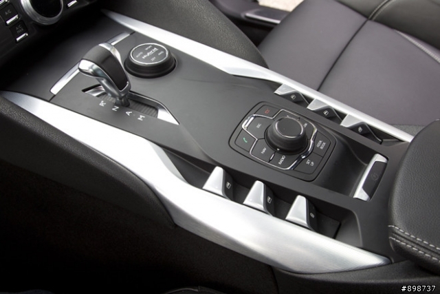 Citroen DS5現身