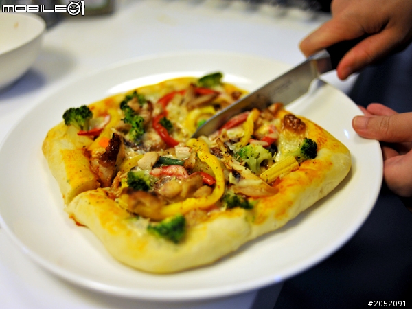 ★聿飯糰分享★也來DIY烤Pizza