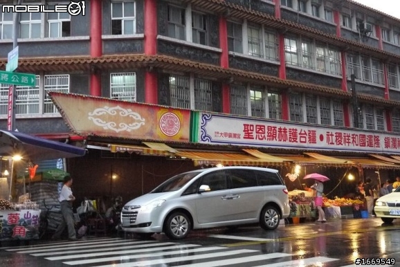 [分享]今年年底也想開著ＭPV帶家人跑一跑~圖多